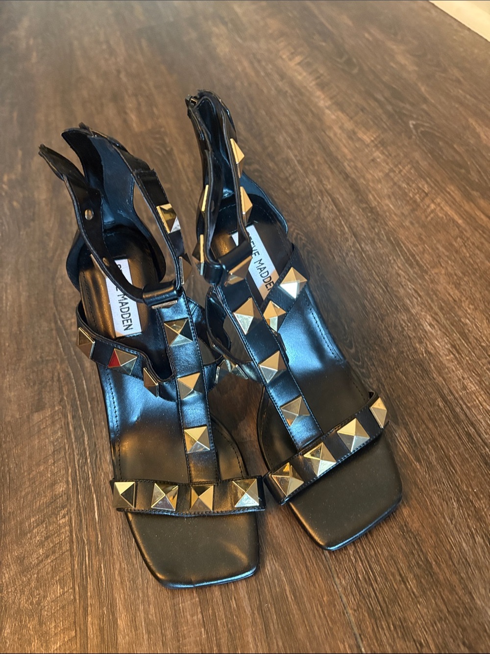 Steve Madden Black Leather Studded T-Strap Sandals